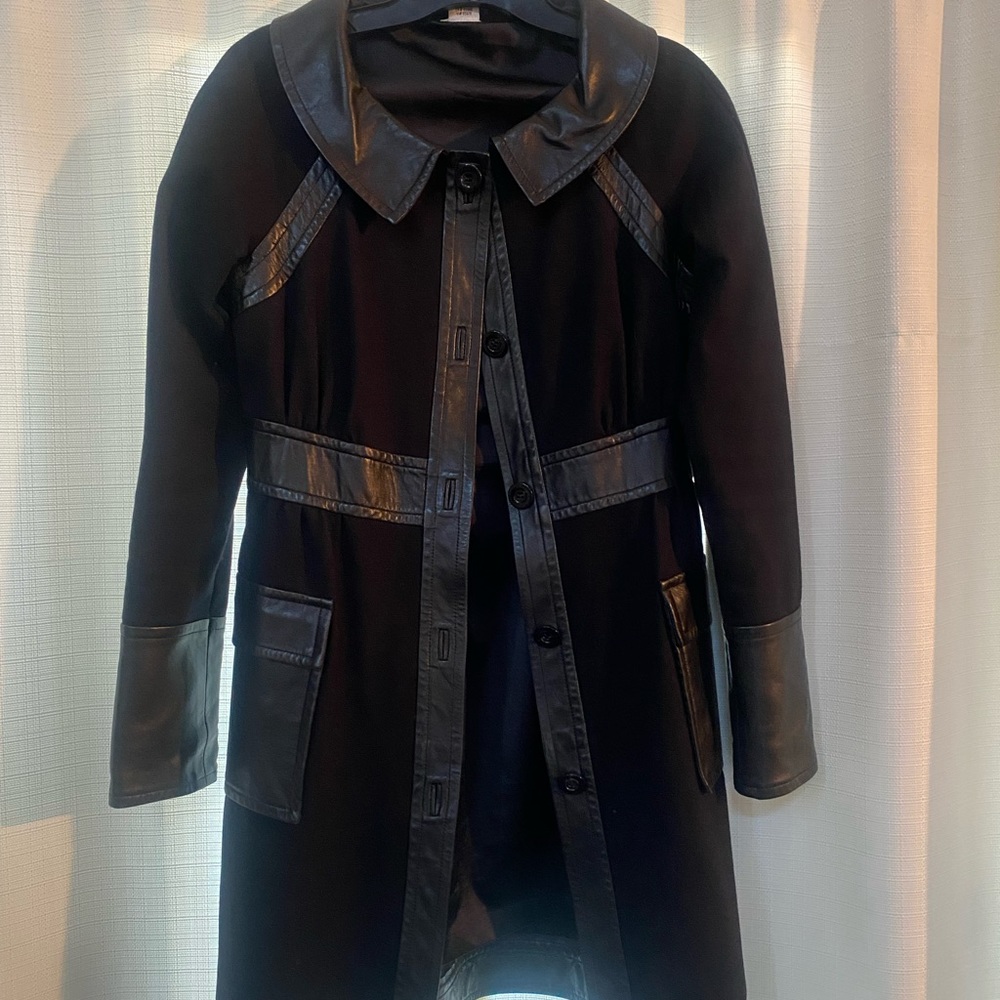❌sold❌Black leather DVF trench coat